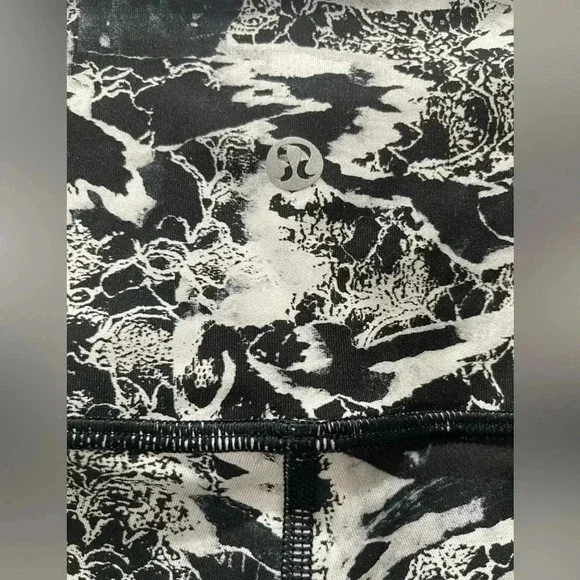 Lululemon Wunder Under leggings - Picture 4 of 10